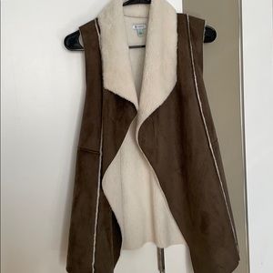 Womens Small Susina Furry Vest never worn